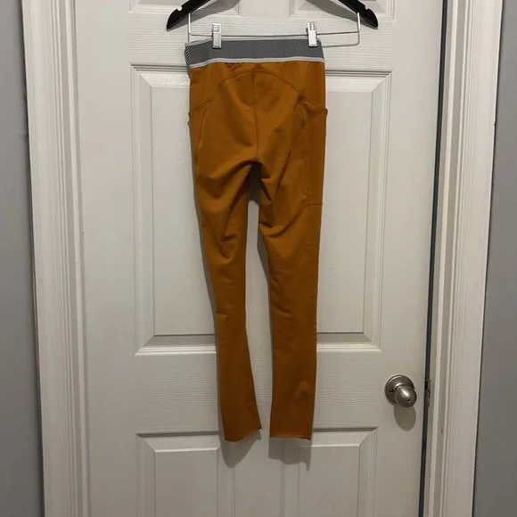 Free people movement leggings - Picture 5 of 6